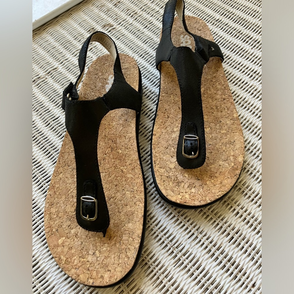 SAS Marina T Strap thong wedge sandal back strap leather granola minimalist 10 M - Picture 3 of 9